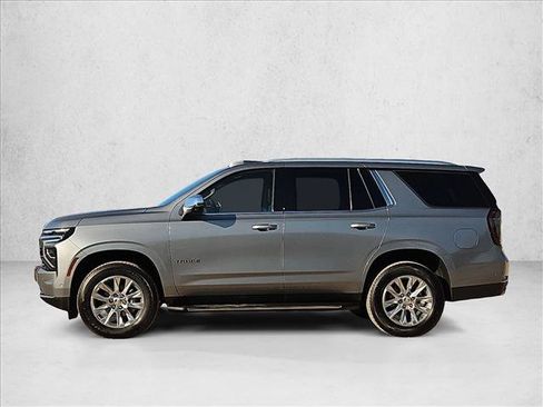 Used 2025 Chevrolet Tahoe Premier RWD image 9