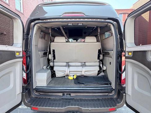 Used 2016 Ford Transit 150 XLT RWD image 9