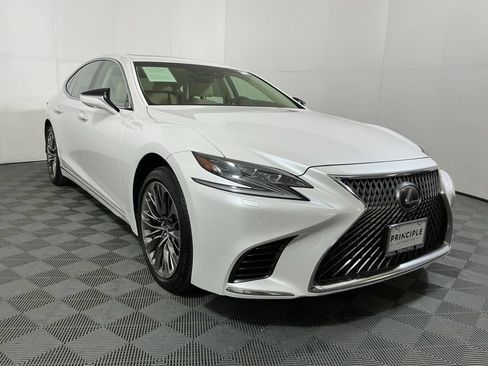 Used 2019 Lexus LS 500 w/ Interior Upgrade Package RWD image 4