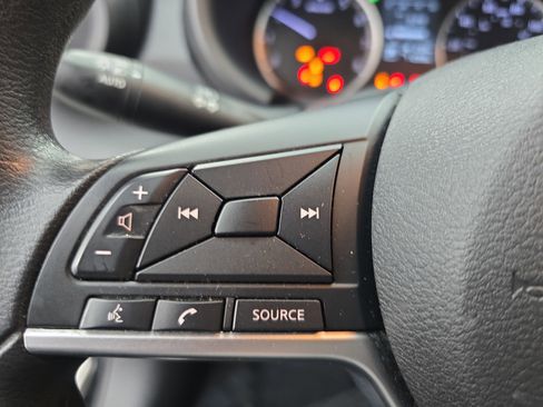 Certified 2021 Nissan Kicks S image 16