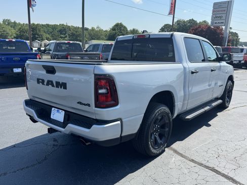 New 2026 RAM 1500 Express AWD/4WD image 5