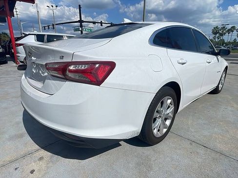 Used 2020 Chevrolet Malibu LT FWD image 12