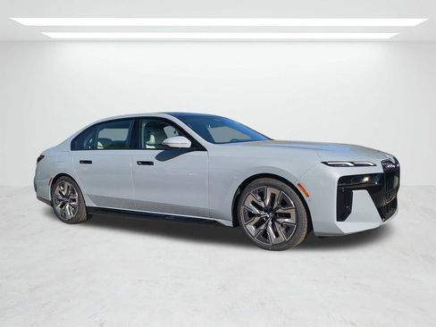 New 2026 BMW 760i xDrive w/ Premium Package AWD/4WD image 2