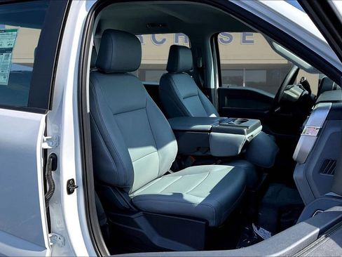New 2026 Ford F250 4x4 Crew Cab Super Duty image 11
