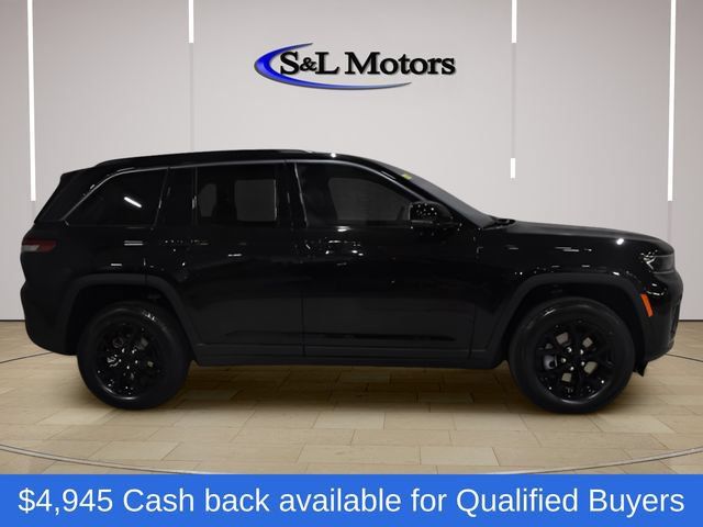 New 2026 Jeep Grand Cherokee Altitude AWD/4WD image 12