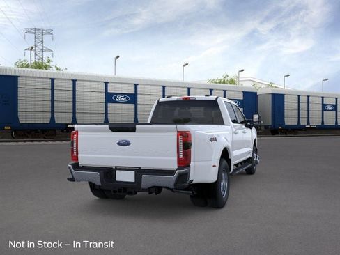 New 2026 Ford F350 4x4 Crew Cab DRW Super Duty image 8