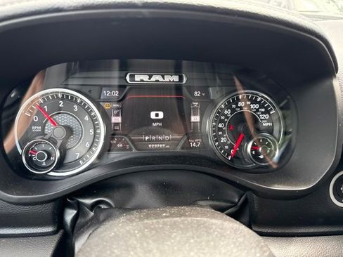 Used 2023 RAM 1500 Laramie AWD/4WD image 9