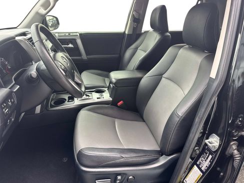 Used 2022 Toyota 4Runner SR5 Premium w/ Moonroof Package image 22