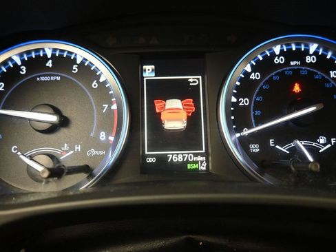 Certified 2018 Toyota Highlander XLE image 10