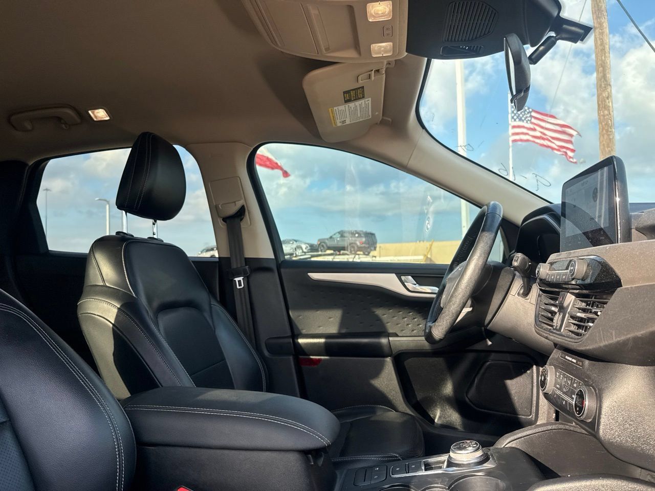 Used 2020 Ford Escape SEL FWD image 29
