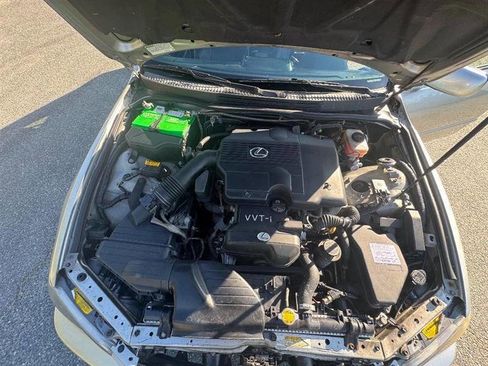 Used 2004 Lexus IS 300 RWD image 20