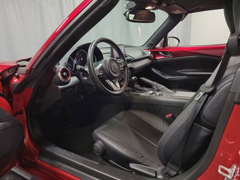 Used 2023 MAZDA MX-5 Miata Grand Touring RWD image 12