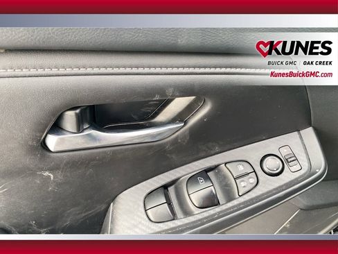 Used 2024 Nissan Sentra SV image 9