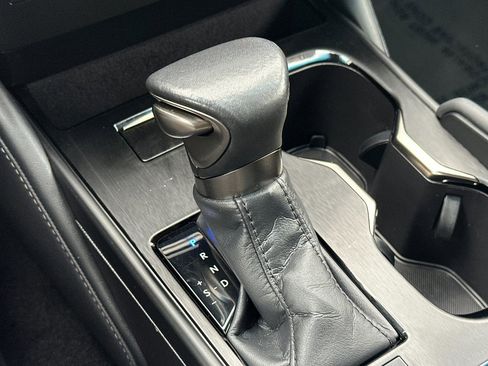 Certified 2024 Lexus ES 350 w/ Premium Package image 24