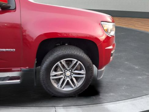 Used 2019 Chevrolet Colorado LT image 11