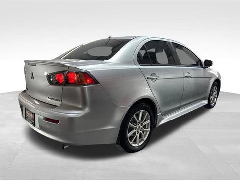 Used 2016 Mitsubishi Lancer ES image 5