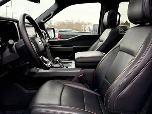 Used 2025 Ford F150 Lariat w/ Equipment Group 502A High image 16