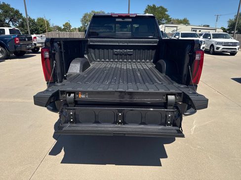 New 2026 GMC Sierra 2500 SLT AWD/4WD image 26