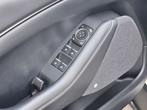 Used 2021 Ford Mustang Mach-E Premium image 24