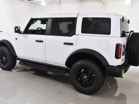 New 2026 Ford Bronco Badlands AWD/4WD image 15