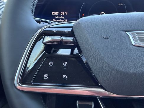 New 2026 Cadillac Optiq Luxury 1 image 26