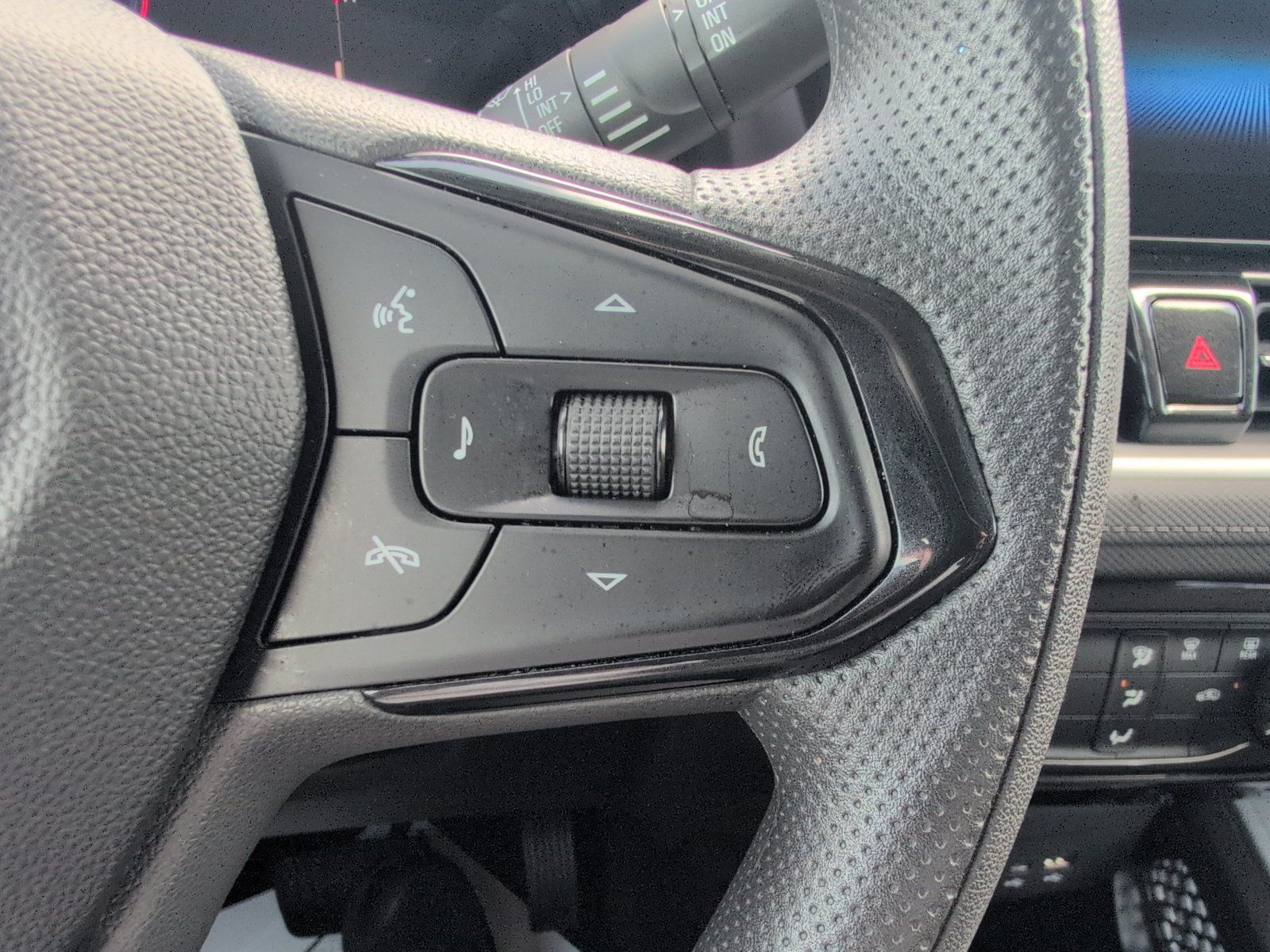 Used 2025 Chevrolet TrailBlazer LT AWD/4WD image 22