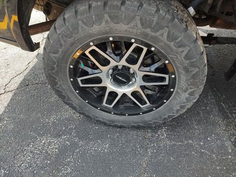 Used 2020 Ford F150 XLT w/ Equipment Group 302A Luxury image 9