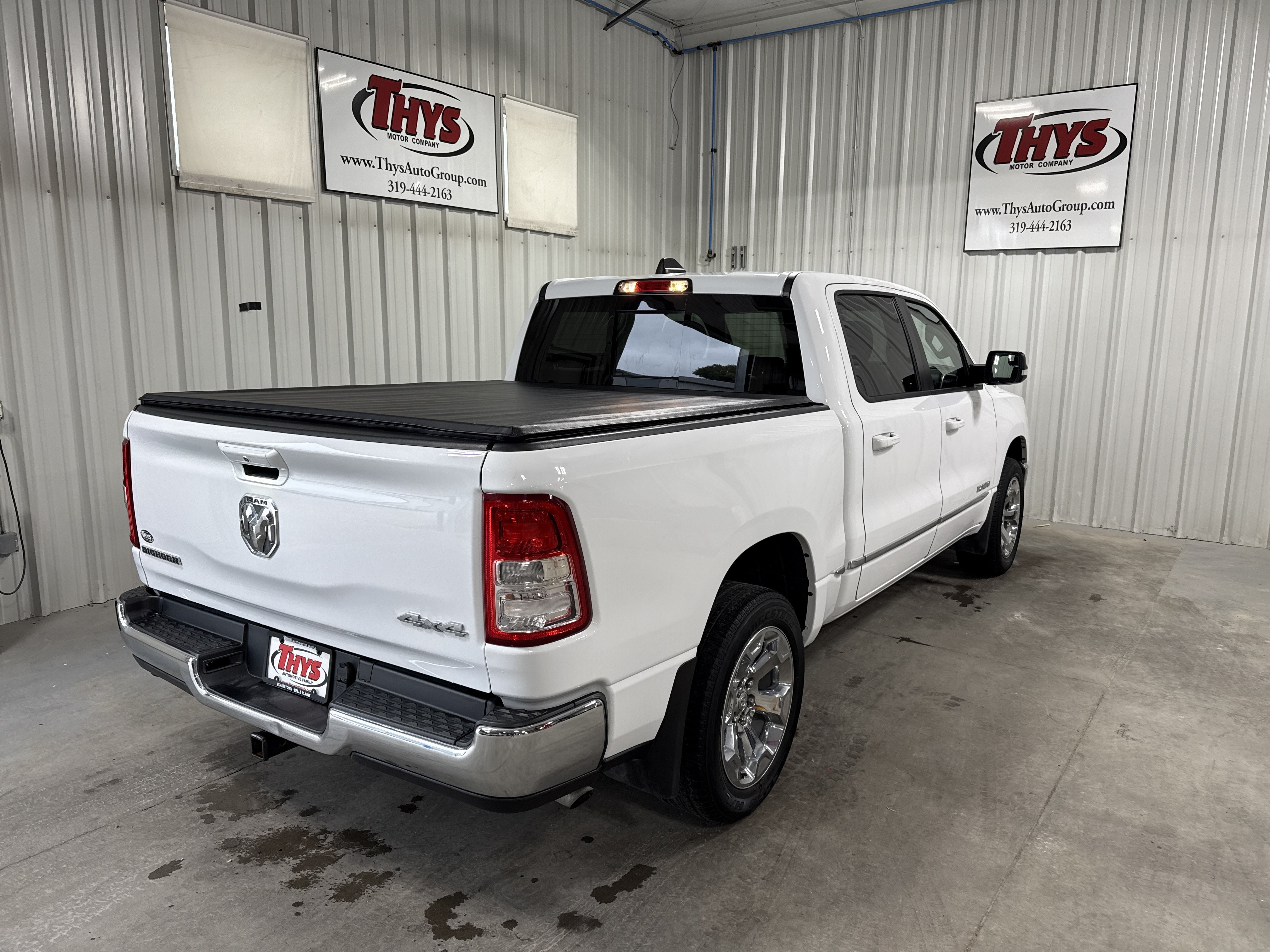 Used 2022 RAM 1500 Big Horn AWD/4WD image 3