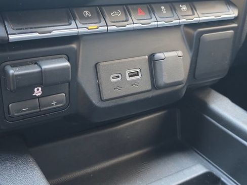 Used 2019 Chevrolet Silverado 1500 RST w/ All-Star Edition RWD image 28