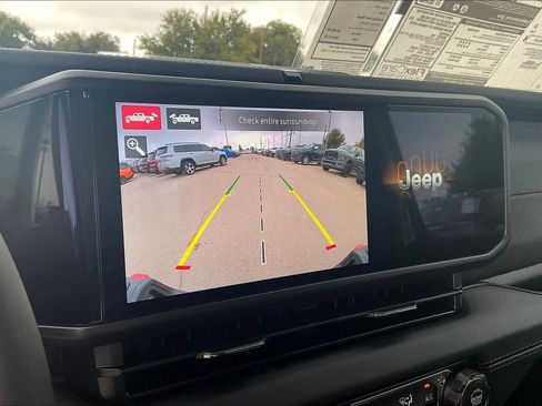 New 2025 Jeep Gladiator Rubicon image 16