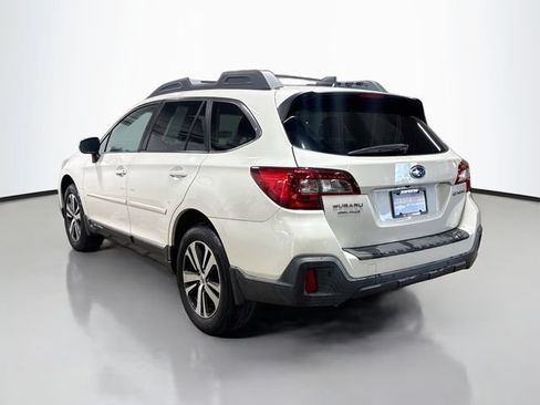 Used 2018 Subaru Outback 2.5i Limited AWD/4WD image 8