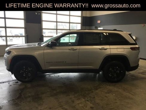 New 2026 Jeep Grand Cherokee Altitude AWD/4WD image 6
