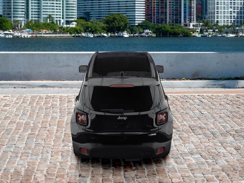 Used 2018 Jeep Renegade Latitude image 14