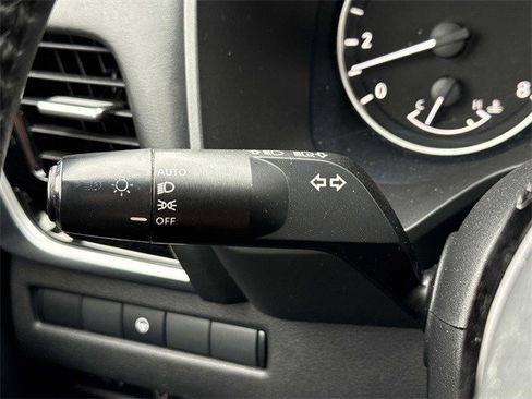 Used 2023 Nissan Rogue SL w/ SL Premium Package image 27