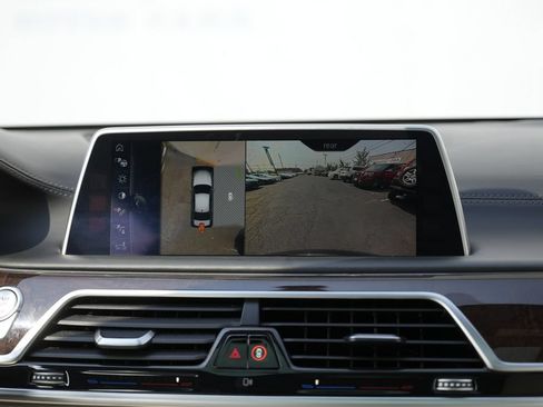 Used 2016 BMW 750i xDrive AWD/4WD image 45