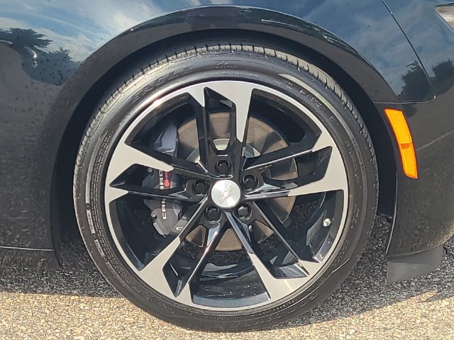 Used 2023 Chevrolet Camaro LT w/ Technology Package RWD image 9