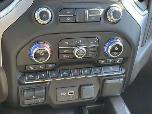 Used 2021 GMC Sierra 1500 SLT w/ SLT Premium Plus Package image 5
