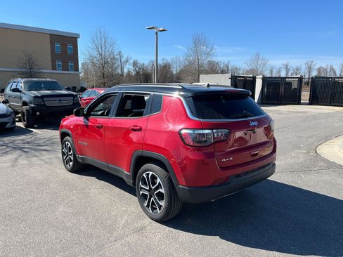 Used 2024 Jeep Compass Limited image 6