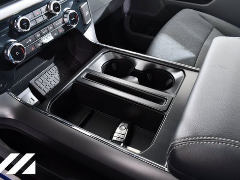 New 2025 Ford F150 XLT w/ Equipment Group 302A MID image 32