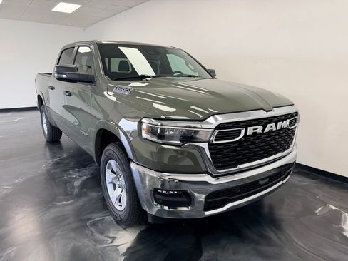 New 2026 RAM 1500 4x4 Crew Cab image 24