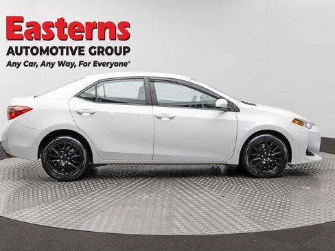 Used 2019 Toyota Corolla LE FWD image 4