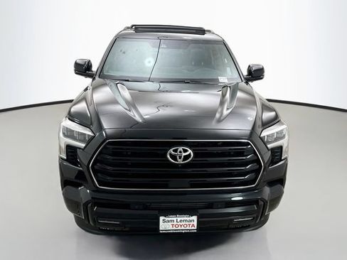 Used 2025 Toyota Sequoia Limited w/ Tow Technology Package AWD/4WD image 2