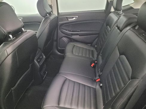 Used 2019 Ford Edge SEL w/ Equipment Group 201A image 18