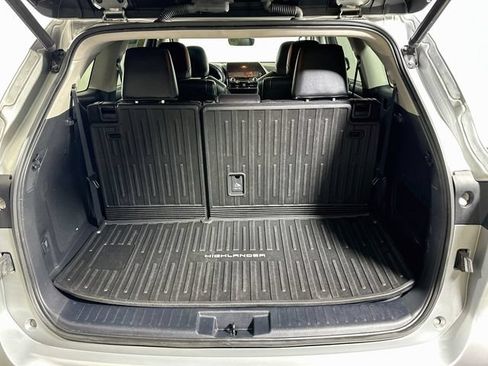 Used 2023 Toyota Highlander Limited AWD/4WD image 32