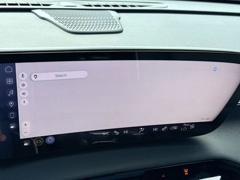 Used 2025 Buick Enclave Avenir AWD/4WD image 14