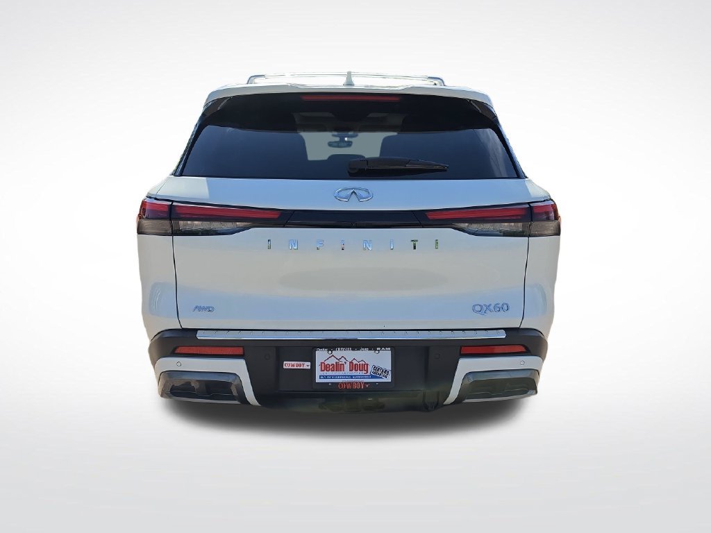 Used 2023 INFINITI QX60 Sensory w/ Vision Package AWD/4WD image 4