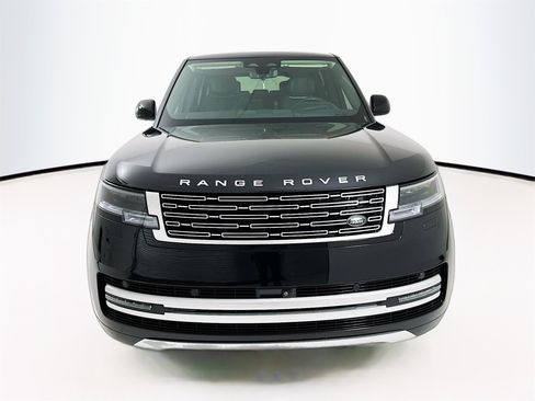 Used 2025 Land Rover Range Rover Long Wheelbase Autobiography image 2