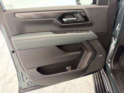 New 2026 GMC Yukon XL AT4 w/ AT4 Premium Package AWD/4WD image 23