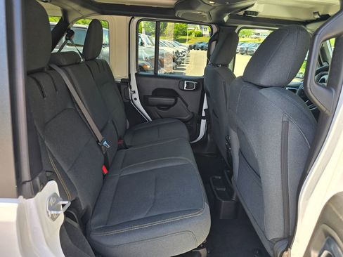 Used 2025 Jeep Wrangler Unlimited Sport S 4xe AWD/4WD image 24