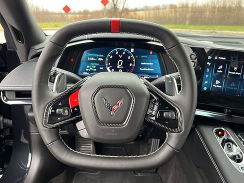 Used 2024 Chevrolet Corvette Stingray Preferred Cpe w/ Stealth Interior Trim Package image 32